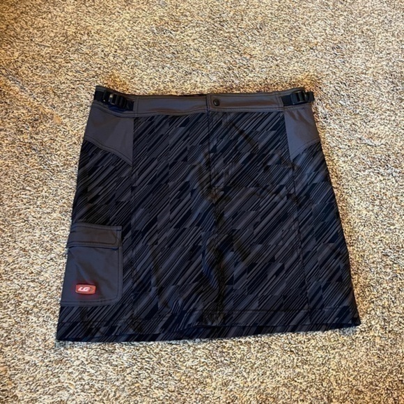Louis Garneau patterned cycling skirt - Picture 1 of 6